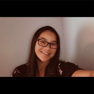 Meet your Posher, Leah